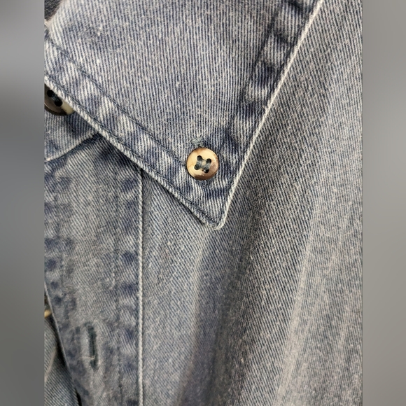 Ash Creek Trading button down - XL - Picture 4 of 12